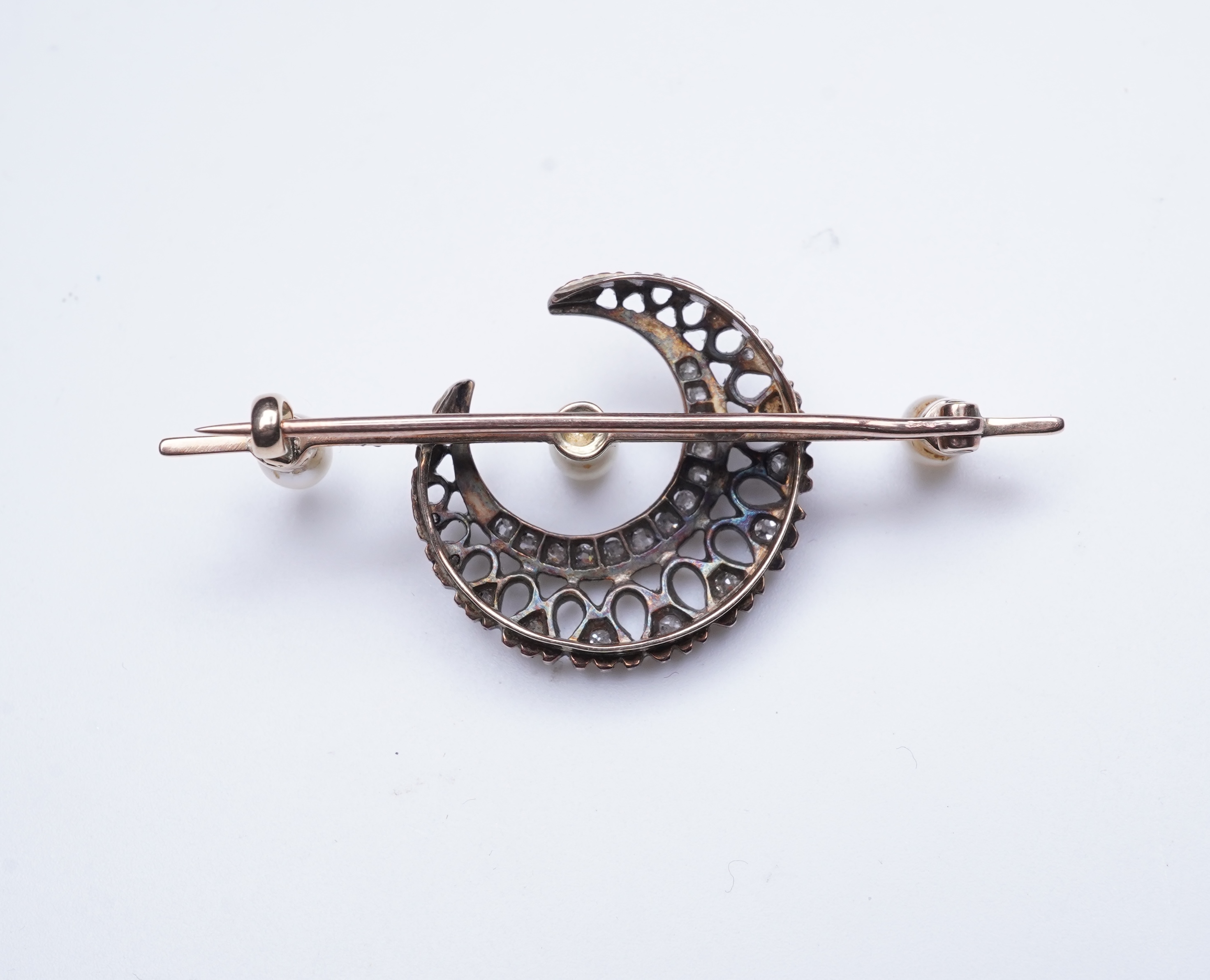 An Edwardian pearl and diamond brooch, early 20th century